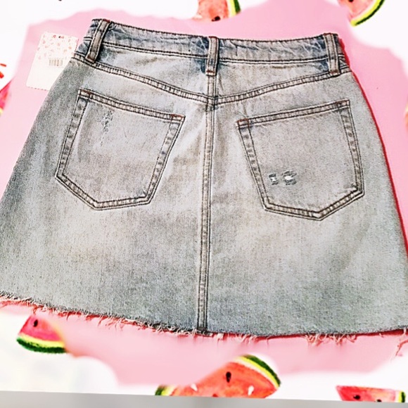 Free People Distressed Denim/Jeans Mini Skirt.W-25 - Picture 5 of 6